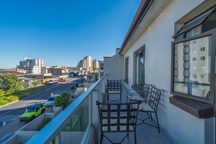 3 Bedroom Property for Sale in Table View Western Cape